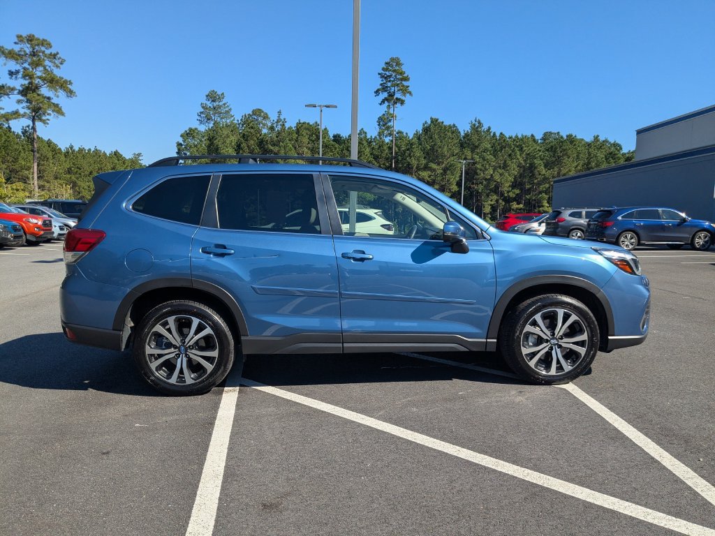 Used 2020 Subaru Forester Limited w/ Popular Package #3 AWD/4WD image 3