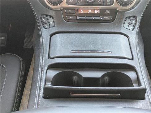 Used 2018 GMC Yukon Denali image 15