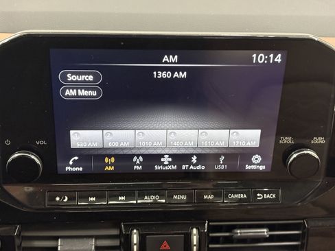 Used 2024 Nissan Pathfinder Platinum w/ Cargo Package image 16