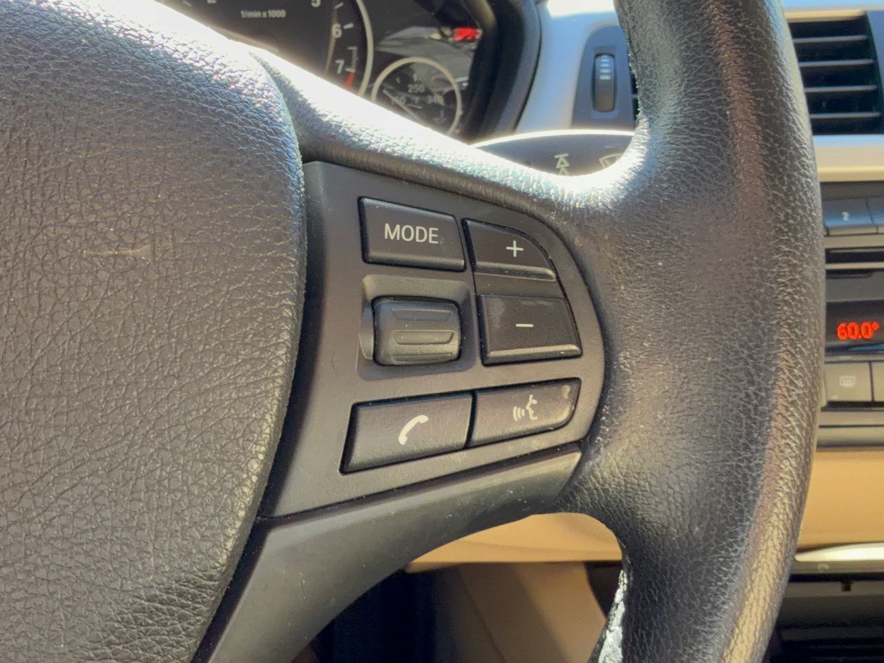 Used 2014 BMW 320i Sedan RWD image 19