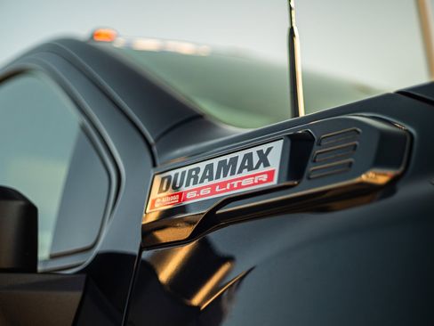 Used 2024 GMC Sierra 2500 AT4 w/ AT4 Premium Plus Package image 14