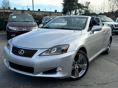 Used 2010 Lexus IS 350C image 3