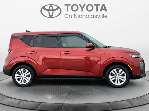Used 2020 Kia Soul LX FWD image 7