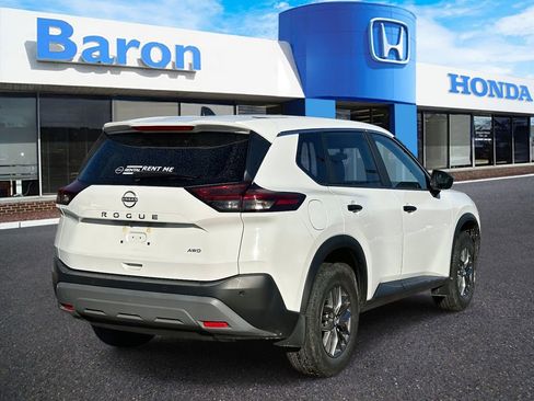 Used 2023 Nissan Rogue S AWD/4WD image 5