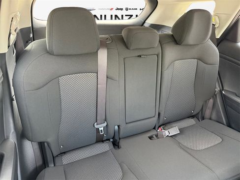 New 2025 Kia Sportage LX image 16