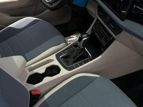 New 2026 Volkswagen Jetta SE FWD image 10