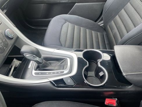 Used 2015 Ford Fusion SE image 31