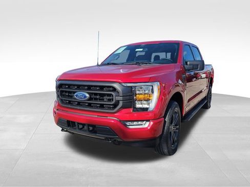 Used 2022 Ford F150 XLT w/ Equipment Group 302A High AWD/4WD image 3