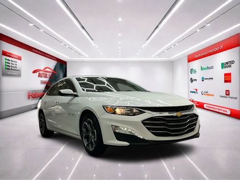 Used 2024 Chevrolet Malibu LT image 2