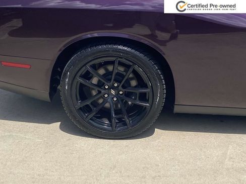 Used 2021 Dodge Challenger R/T Scat Pack w/ Dynamics Package RWD image 11