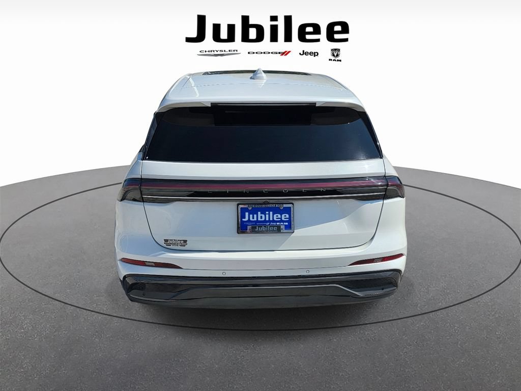 Used 2024 Lincoln Nautilus Premier w/ Equipment Group 102A AWD/4WD image 3