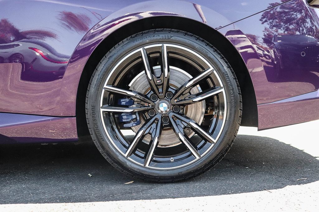 Used 2025 BMW M240i Coupe RWD image 8