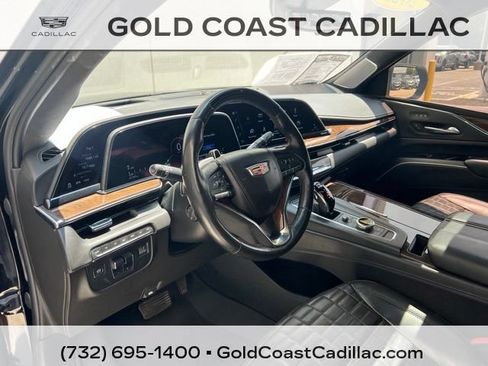 Used 2023 Cadillac Escalade ESV Sport Platinum w/ LPO, ONYX Package AWD/4WD image 23