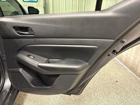 Used 2024 Nissan Altima 2.5 S FWD image 24