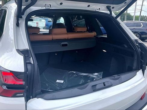 New 2026 BMW X5 xDrive40i AWD/4WD image 25