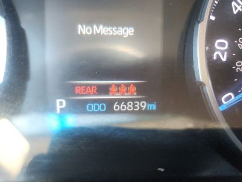Used 2021 Toyota RAV4 LE AWD/4WD image 20