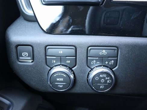 New 2026 GMC Sierra 2500 SLE w/ SLE Value Package; image 21