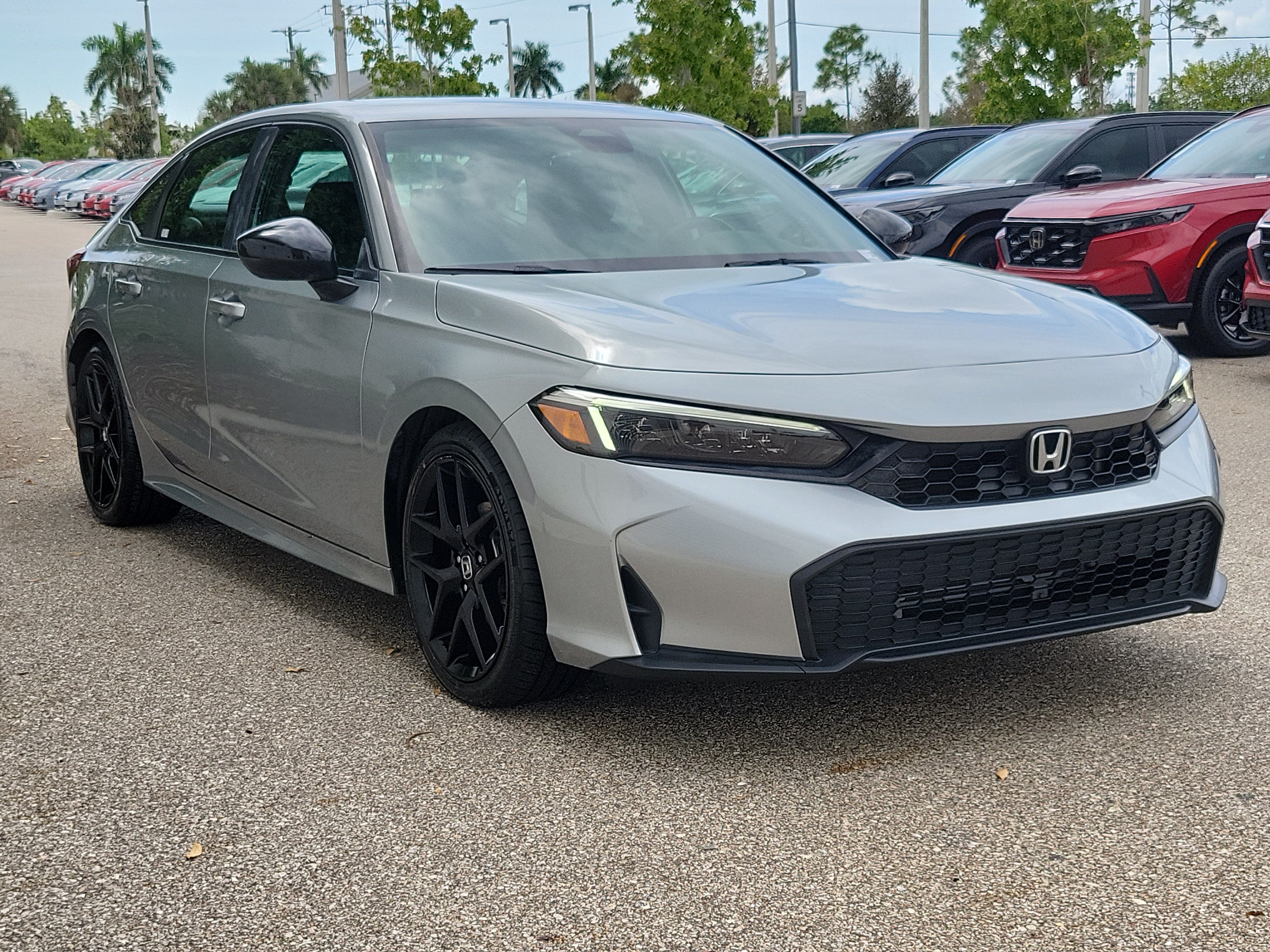 Used 2025 Honda Civic Sport image 31
