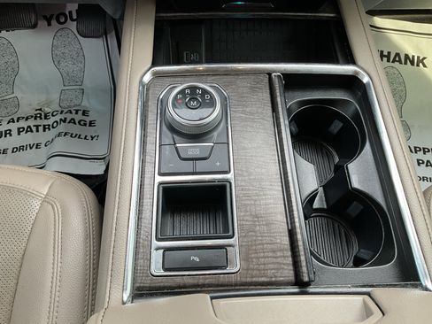 Certified 2021 Ford Expedition Limited RWD image 17