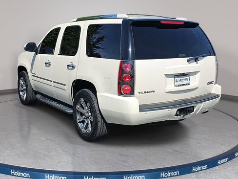 Used 2013 GMC Yukon Denali AWD/4WD image 8