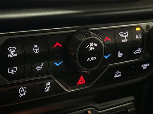 Used 2021 Jeep Wrangler Unlimited Sport image 15