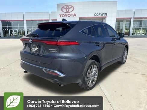 Used 2021 Toyota Venza Limited image 5