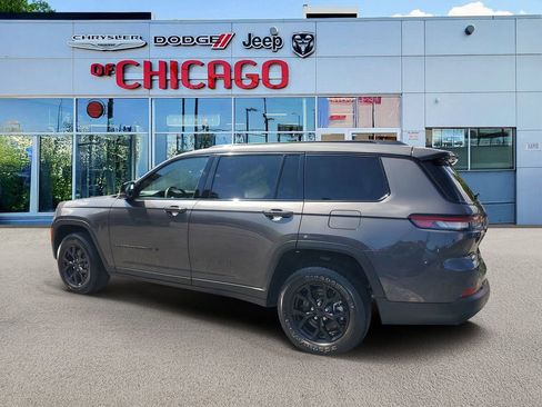 Used 2024 Jeep Grand Cherokee L Laredo image 5