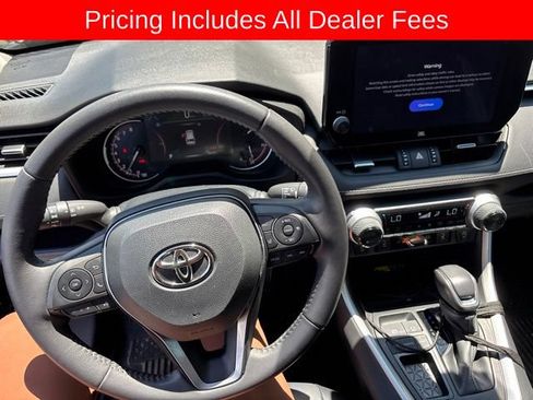 Used 2023 Toyota RAV4 XLE Premium FWD image 3