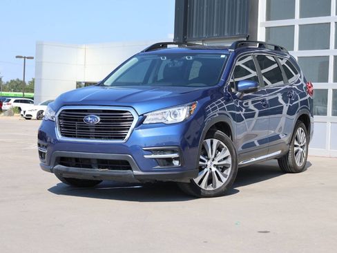 Used 2022 Subaru Ascent Limited w/ Technology Package AWD/4WD image 3