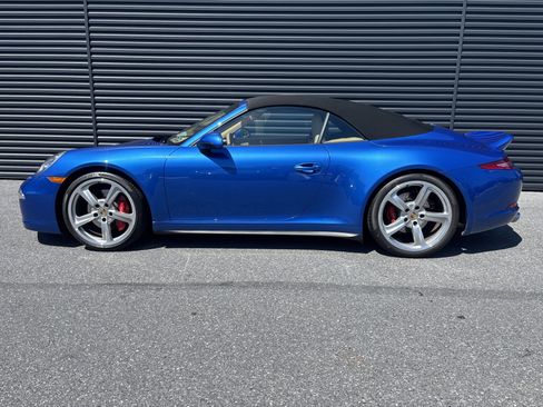 Used 2016 Porsche 911 Carrera 4S AWD/4WD image 2
