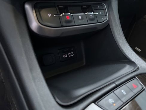 Used 2023 GMC Acadia AT4 w/ Technology Package image 28