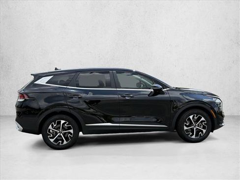 Used 2025 Kia Sportage EX FWD image 4