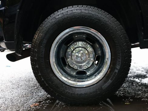 Used 2024 RAM 3500 Big Horn image 23