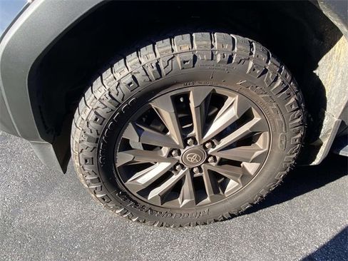 Used 2025 Toyota Land Cruiser image 9