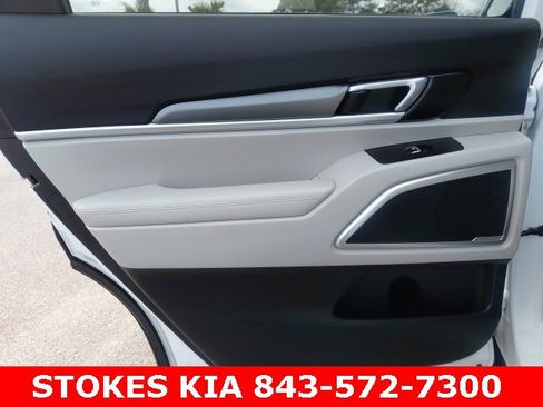 Used 2020 Kia Telluride S image 24