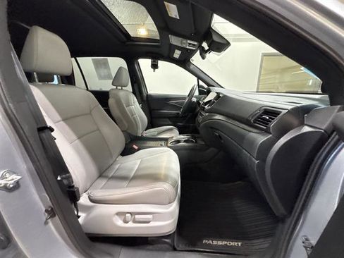 Used 2023 Honda Passport EX-L image 19