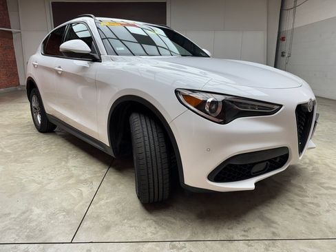 Used 2022 Alfa Romeo Stelvio Sprint image 7