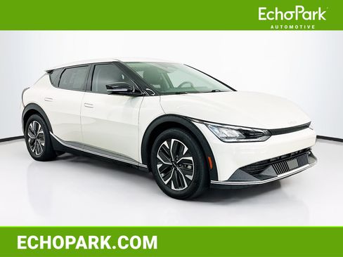 Used 2024 Kia EV6 Light AWD/4WD image 1