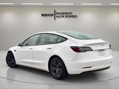Used 2021 Tesla Model 3 Standard Range RWD image 3