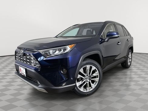 Used 2019 Toyota RAV4 Limited w/ Cold Weather Package AWD/4WD image 1