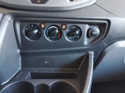 Used 2018 Ford Transit 150 XLT RWD image 29