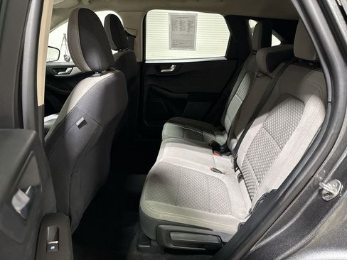 Used 2020 Ford Escape SE image 22