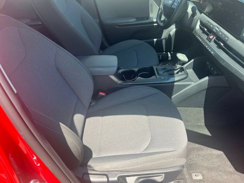 Used 2025 Kia K4 FWD image 35