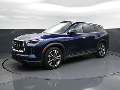 Used 2023 INFINITI QX60 Luxe w/ Cargo Package AWD/4WD image 3