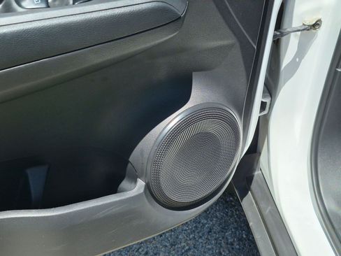 Used 2024 Nissan Kicks SR w/ SR Premium Package FWD image 15