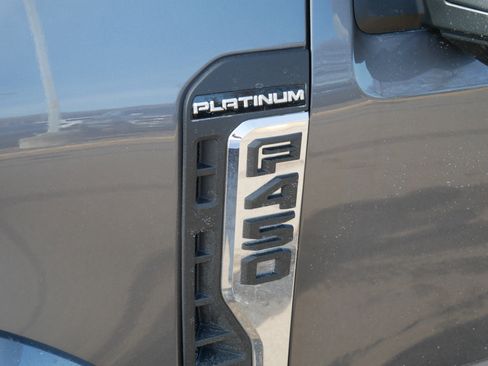 Used 2023 Ford F450 Platinum w/ FX4 Off-Road Package image 18
