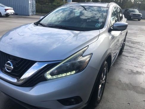 Used 2018 Nissan Murano SV image 9