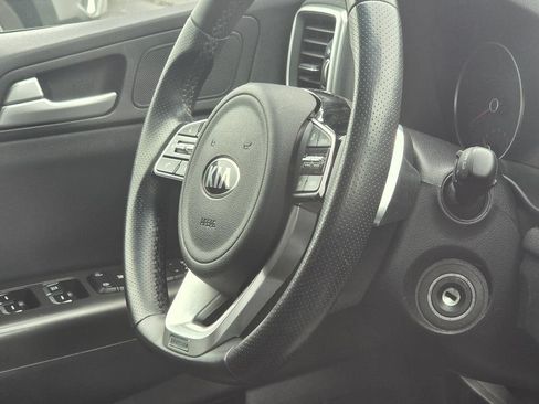 Used 2022 Kia Sportage Nightfall Edition FWD image 16