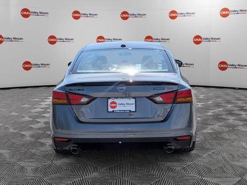 New 2026 Nissan Altima 2.5 SR w/ SR Midnight Edition Package FWD image 6