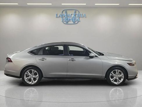 Used 2023 Honda Accord LX image 2